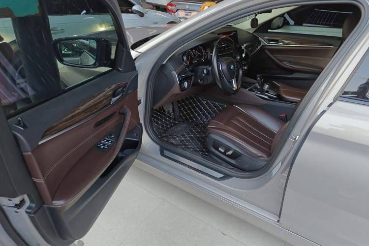 Used BMW 5 Series 2018 530Li Leading Edition Luxury Package