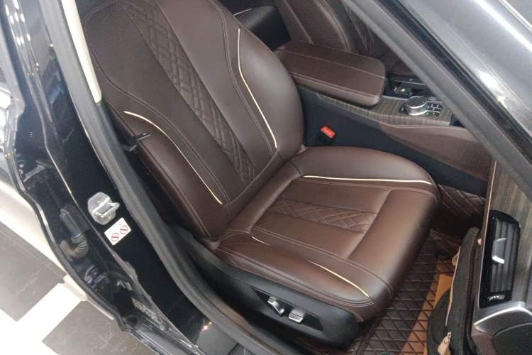 Used BMW 5 Series 2019 530Li Leading Model Luxury Package
