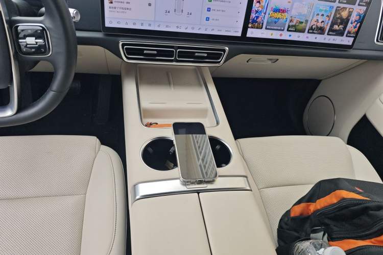 Used Li Auto L8 2023 Pro Model
