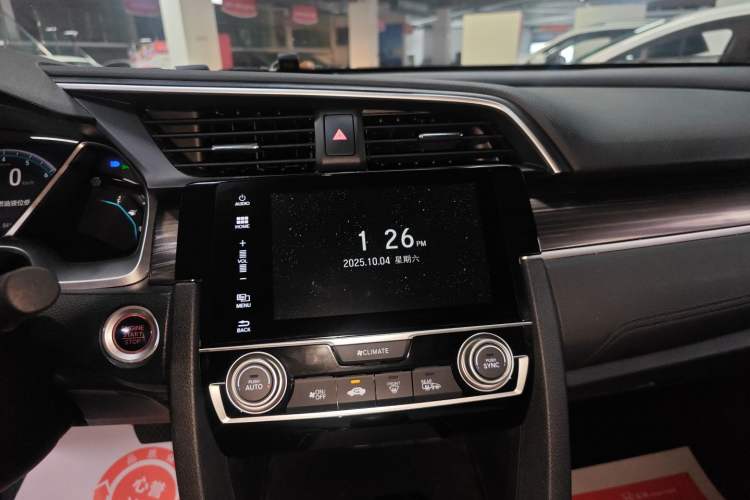 Used Honda Civic 2016 220TURBO CVT Luxury Edition
