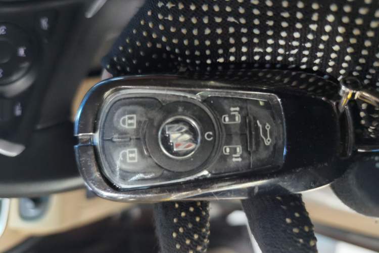 Used Buick GL8 2021 ES Land Cruiser 653T Flagship Model
