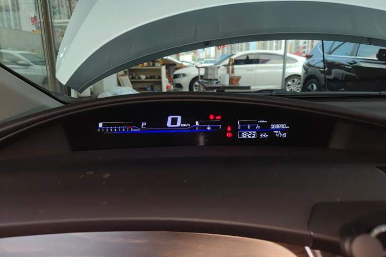 Used Honda Jade 2017 1.8L automatic Comfort version 5 seats
