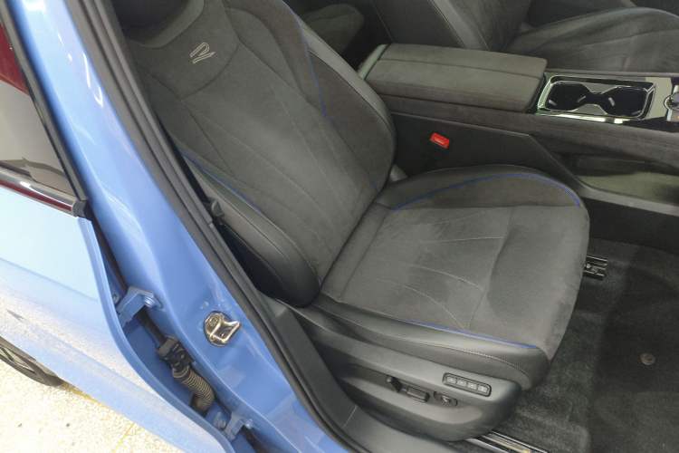 Used Volkswagen Tiguan L 2024 PRO 380TSI Four-Wheel Drive R-Line Prestige Edition
