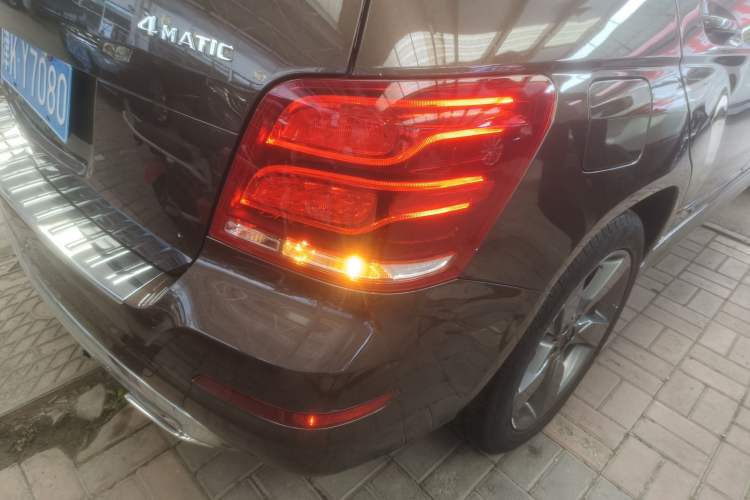 Used Mercedes-Benz GLK-Class 2013 GLK 300 4MATIC Dynamic Sunroof Model
