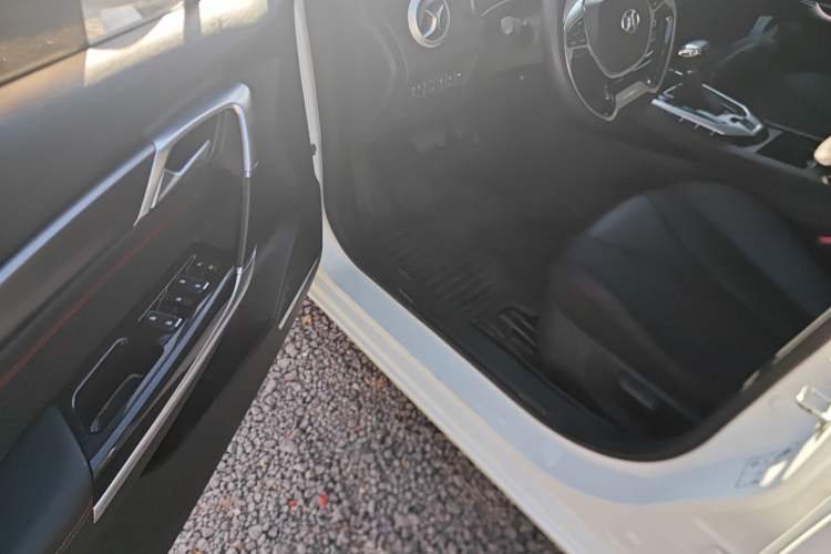 Used BAIC Senova D50 2019 1.5T CVT Prestige Edition China VI
