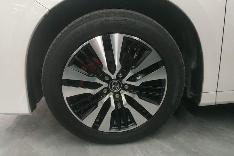 Used Toyota Alphard 2018 Revised Version 3.5L Premium Edition
