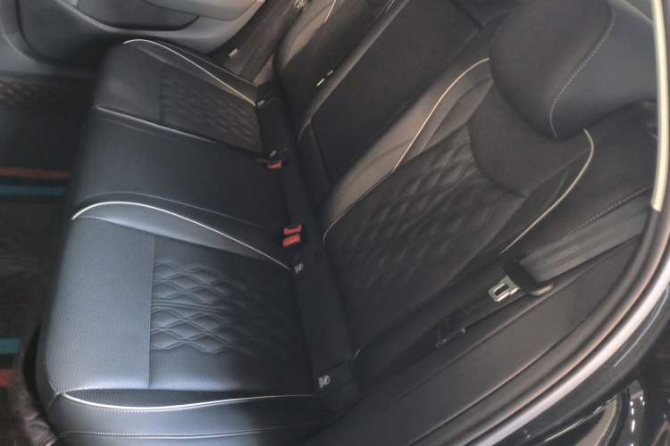 Used Volkswagen Magotan 2024 380TSI DSG Prestige Edition DaMai Package
