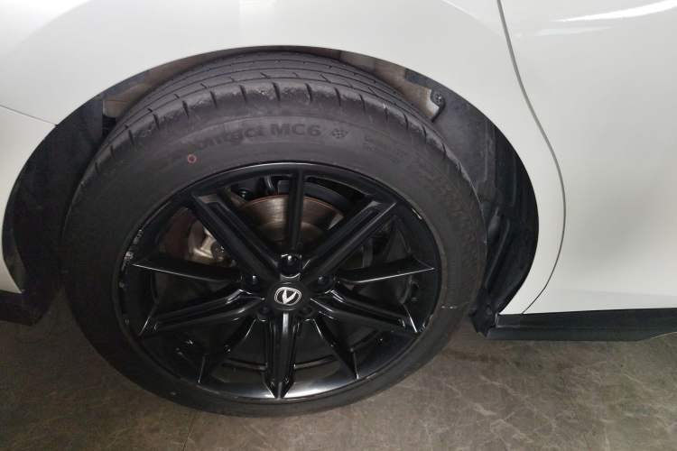 Used Changan UNI-V 2022 1.5T Smart Navigation Version
