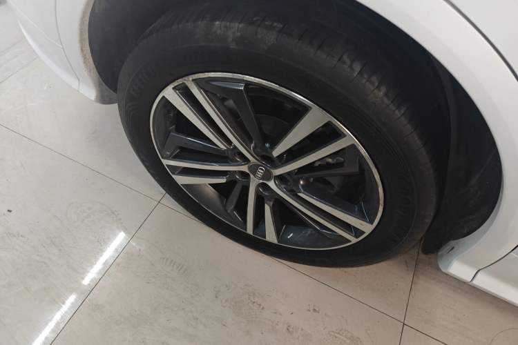 Used Audi Q5L 2020 Updated 40 TFSI Prestige Fashion Edition
