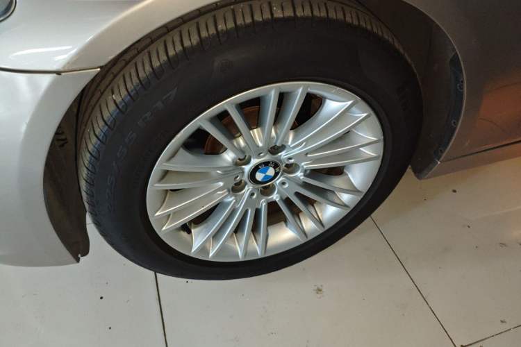 Used BMW 5 Series 2014 525Li Leading Model