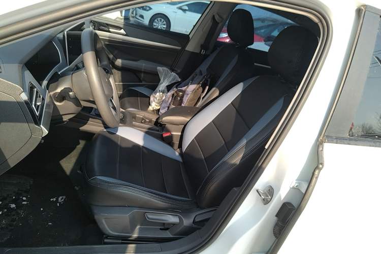 Used Volkswagen Lavida 2024 1.5L Automatic DeYi Edition