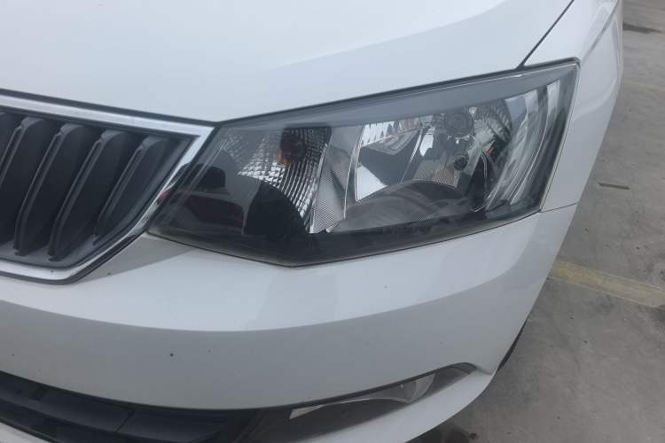 Used Skoda Fabia 2015 1.4L Automatic Chuanxing Edition
