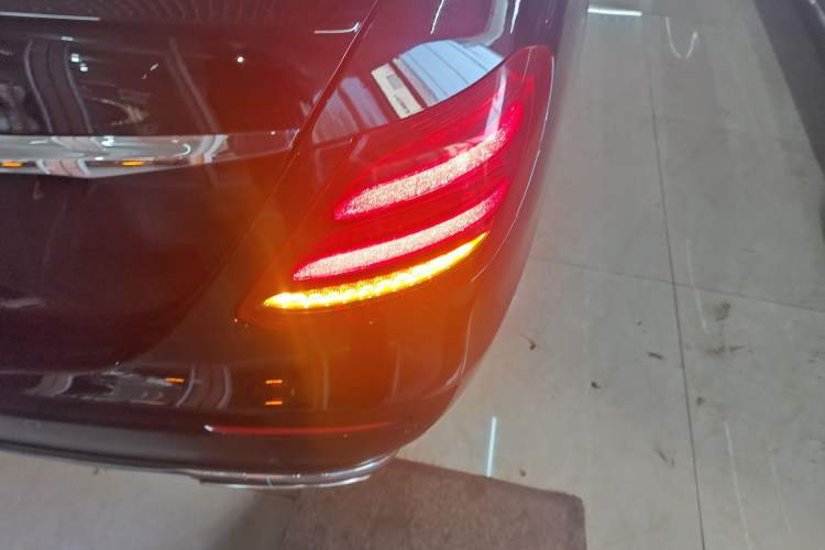 Used Mercedes-Benz E-Class 2018 E 200 L
