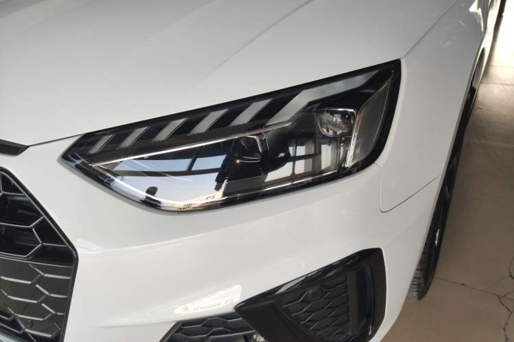 Used Audi A4L 2023 40 TFSI Luxury Dynamic Model
