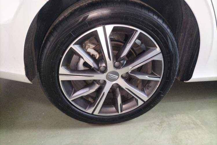 Used Geely Auto Emgrand 2022 4th Generation 1.5L CVT Luxury Model
