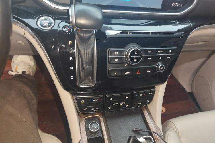 Used GAC Trumpchi M8 2018 320T Luxury Edition