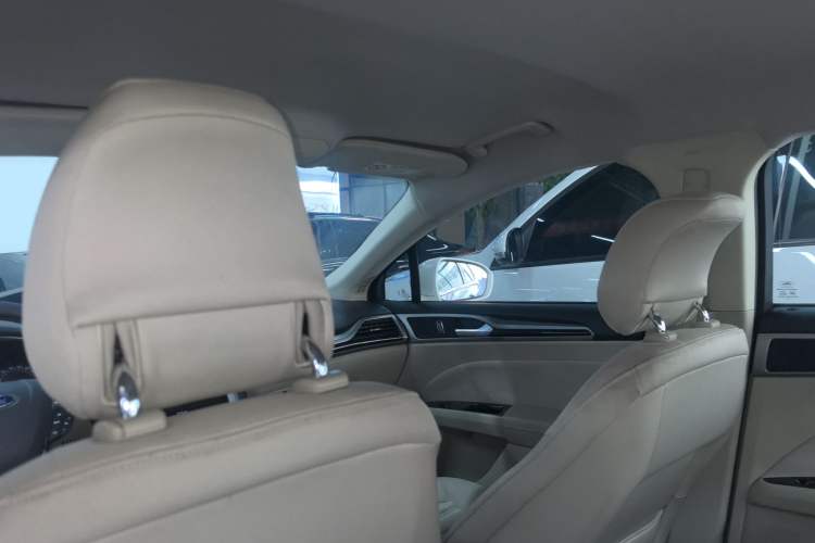 Used Ford Mondeo 2013 1.5L GTDi180 Comfort Model
