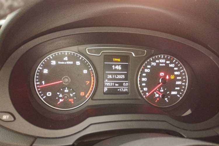 Used Audi Q3 2015 30 TFSI Comfort Model
