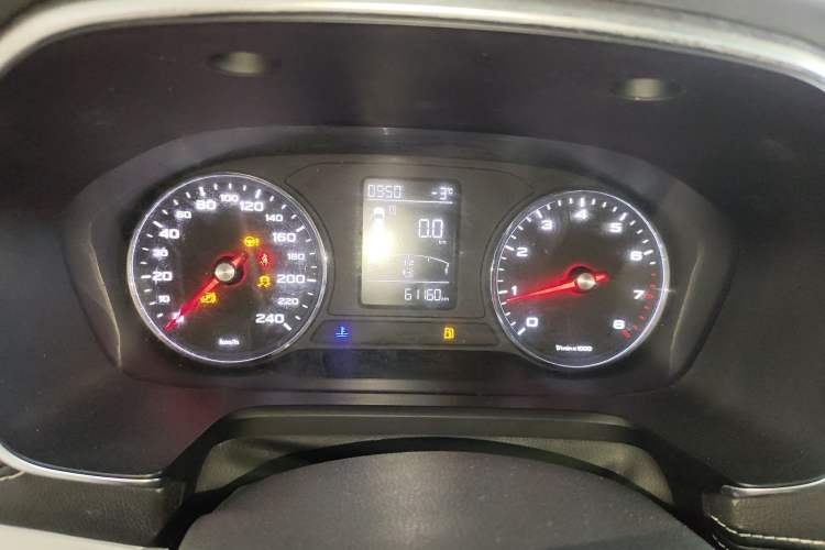 Used Roewe RX5 2019 20T Two-Wheel Drive Manual Ali Smart Network Platinum Edition