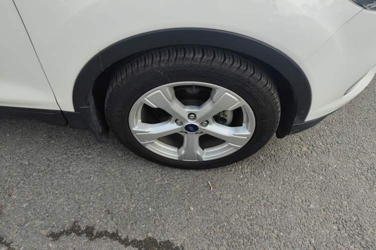 Used Ford Kuga 2017 EcoBoost 180 Two-Wheel-Drive Platinum Edition