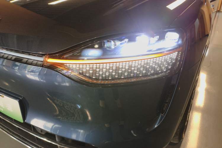 Used Hima AITO M9 2024 Range-Extended Ultra Version 42 kWh 6-Seater Model