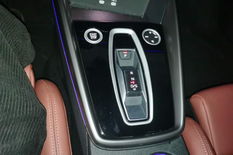 Used Audi A3 2025 A3L Limousine 35TFSI Prestige Edition + Luxury Selection Package
