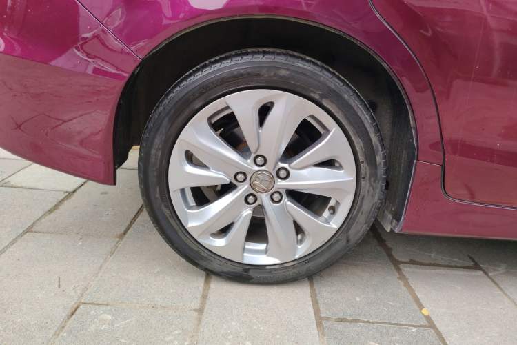 Used Honda Jade 2017 1.8L automatic Comfort version 5 seats
