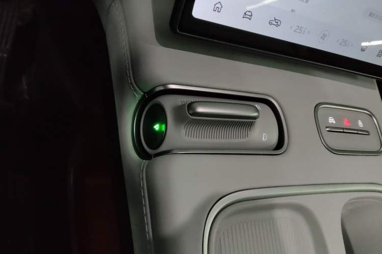 Used Nio ES6 2023 75 kWh
