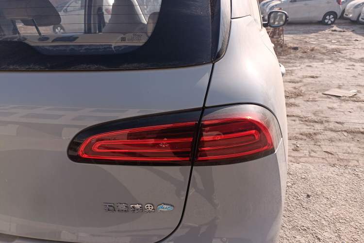 Used Wuling Bingo PLUS 2024 401 km Range 5-Seater Version