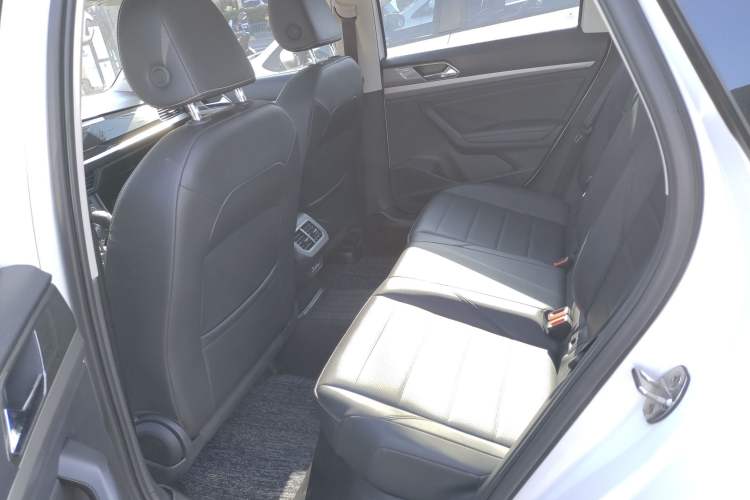 Used Volkswagen Lavida 2021 1.5L Automatic Comfort Edition
