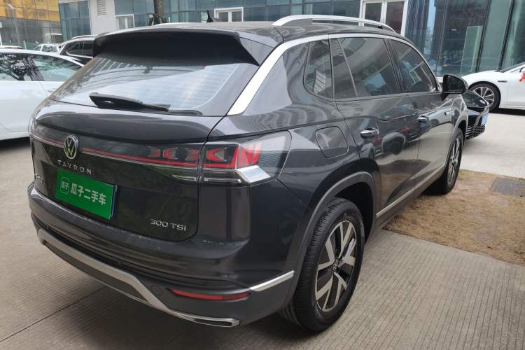 Used Volkswagen Tayron 2024 300TSI Two-Wheel-Drive Luxury Plus Advanced Version