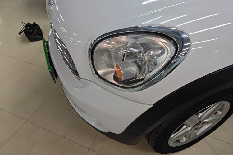 Used  Countryman 2011 1.6L ONE
