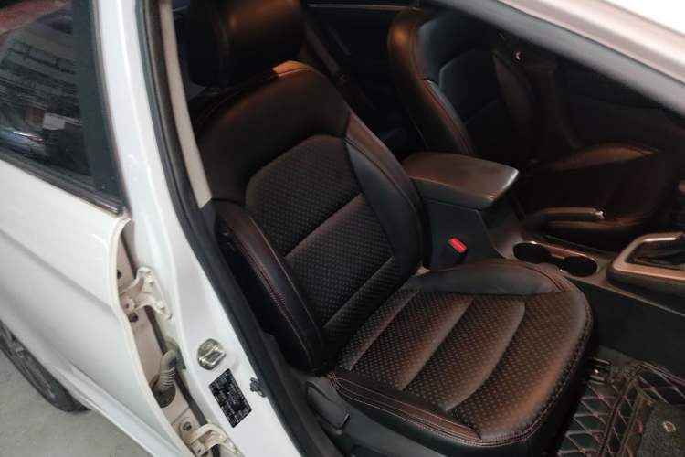 Used Hyundai Elantra 2016 1.6L Automatic ZhiXuan – Elite Version