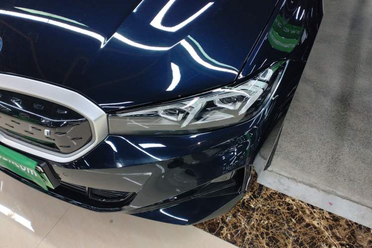 Used BMW i3 2024 eDrive 35 L
