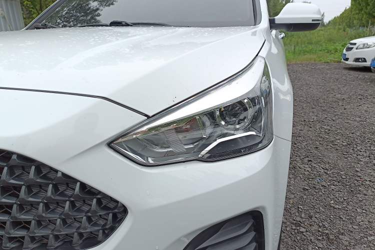 Used Haval M6 2019 1.5T DCT Two-Wheel Drive Elite Version China VI Standard
