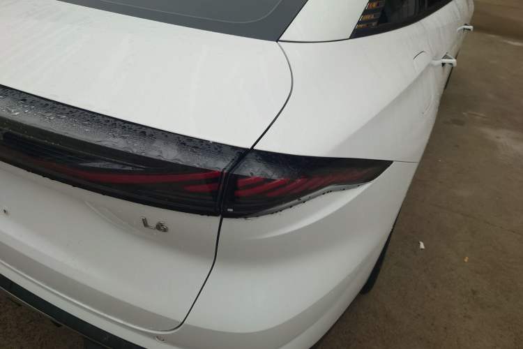 Used  L6 2023 125km MAX