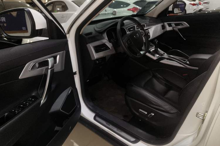 Used Geely Auto Emgrand X7 Sport 2016 1.8TD Automatic Smart Model
