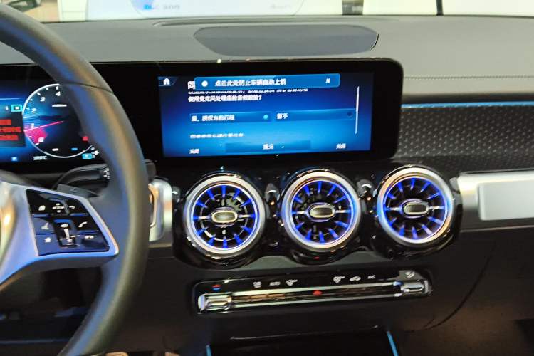 Used Mercedes-Benz GLB 2024 Refresh GLB 220 Dynamic Edition