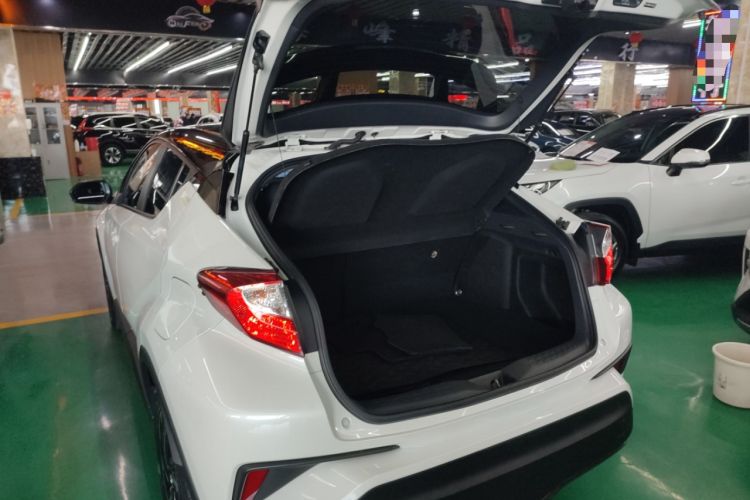 Used Toyota IZOA 2018 2.0L Yichi Edition China V Standard
