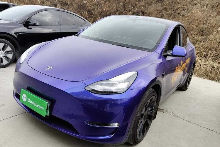 Used Tesla Model Y 2021 Long-Range All-Wheel-Drive Version 3D7