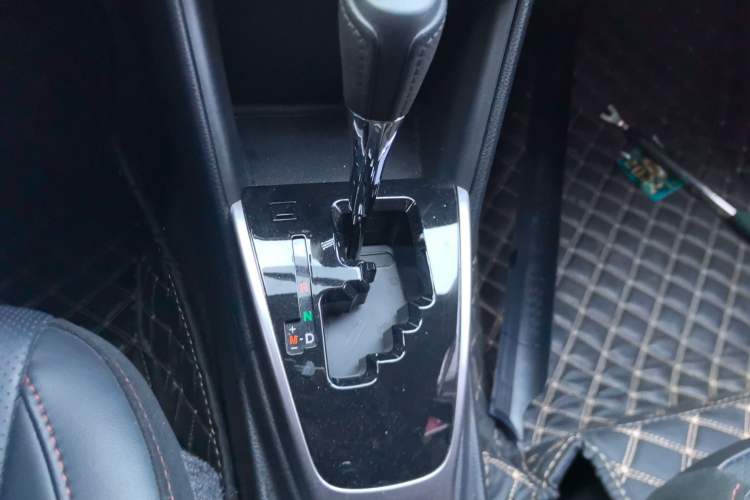 Used Toyota YARiS L 2020 X-Trail X 1.5L CVT Luxury Edition