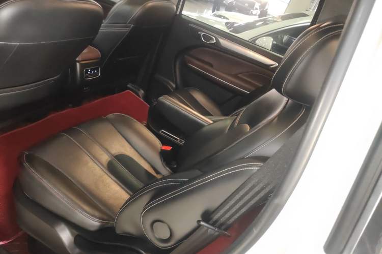 Used GAC Trumpchi M6 2023 PRO 270T DCT Luxury Edition
