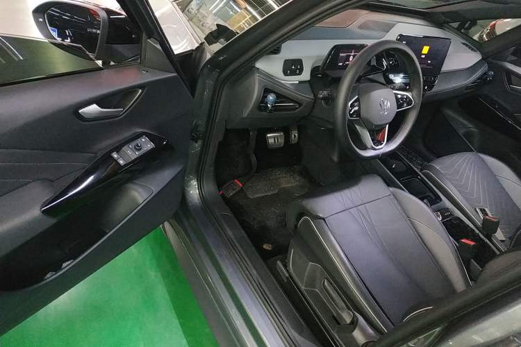 Used Volkswagen ID.3 2024 Pure & Smart Edition
