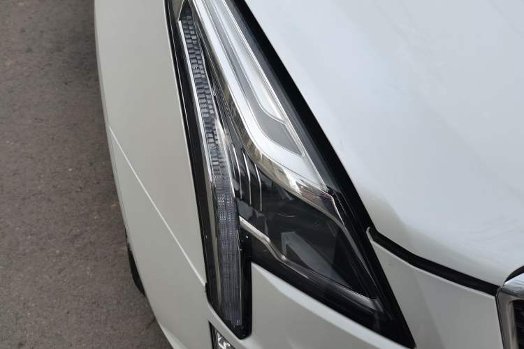 Used Cadillac XT5 2021 28T Luxury Version
