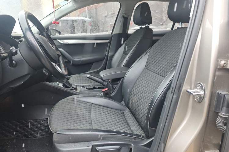 Used Skoda Octavia 2018 1.6L Automatic Luxury Edition
