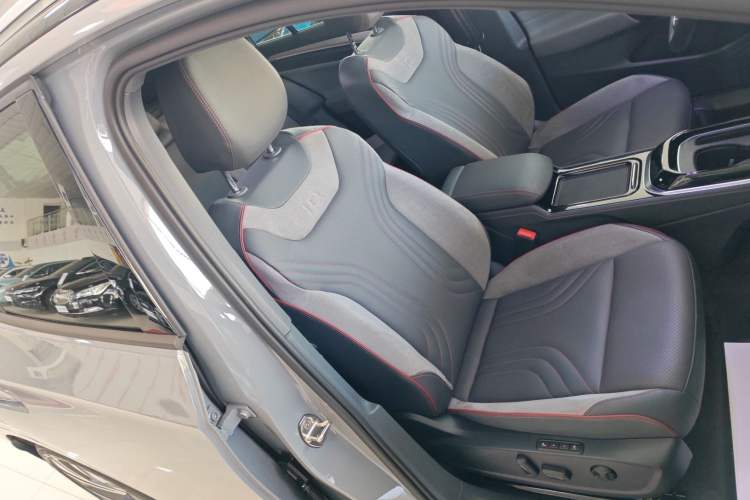 Used Volkswagen ID.4 CROZZ 2022 High-Performance PRIME Edition
