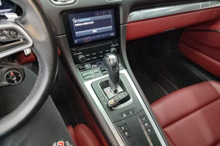 Used Porsche 718 2022 Cayman 2.0T
