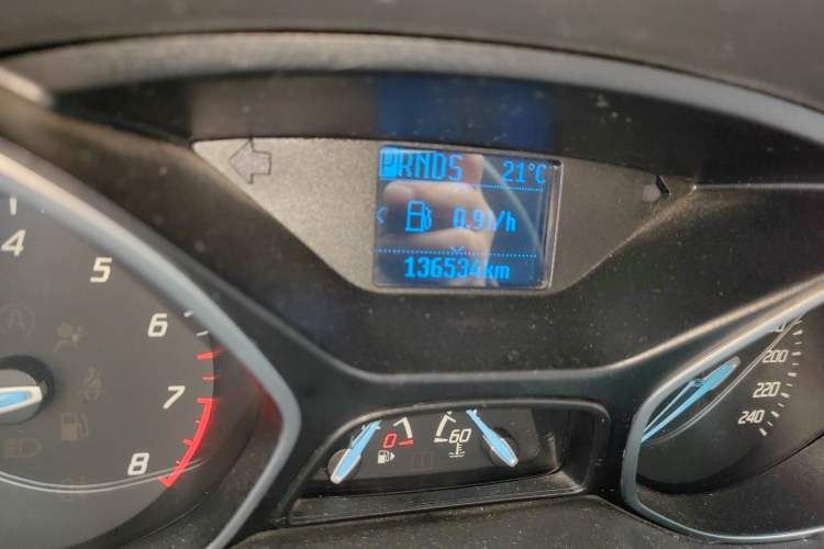 Used Ford Focus 2012 Sedan 1.6L Automatic Fashion Edition