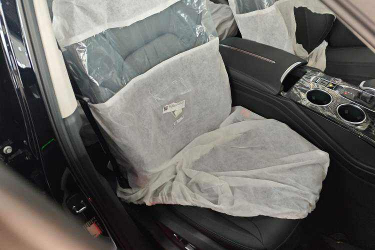 Used Hongqi HS3 PHEV 2024 PHEV 115km Jingwei Edition
