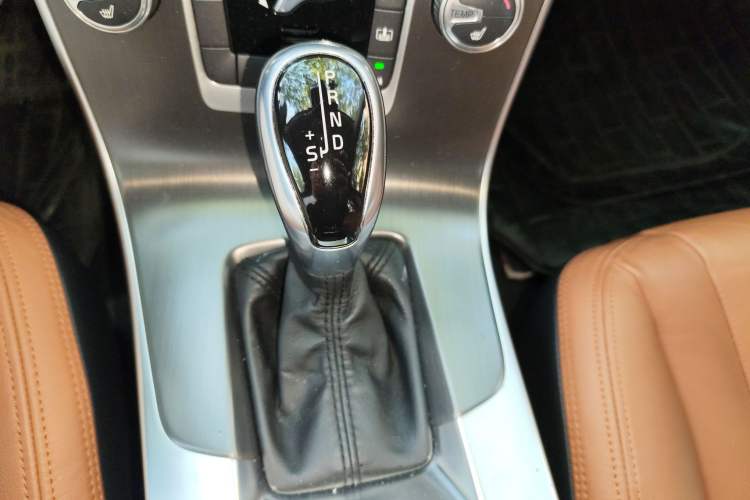 Used Volvo S60 2015 S60L T5 Intelligent Drive Edition
